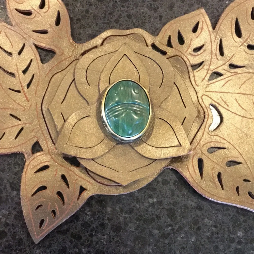 Garavani Valentino leather/jade tie belt